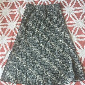 Urban Outfitters Snake-Print A-Line Skirt - Black & Gray